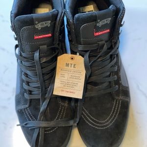 Vans x Northface Shoe Collaboration